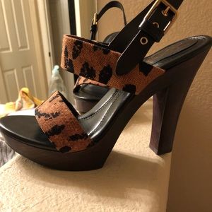 Yves saint Laurent leopard sandals heels